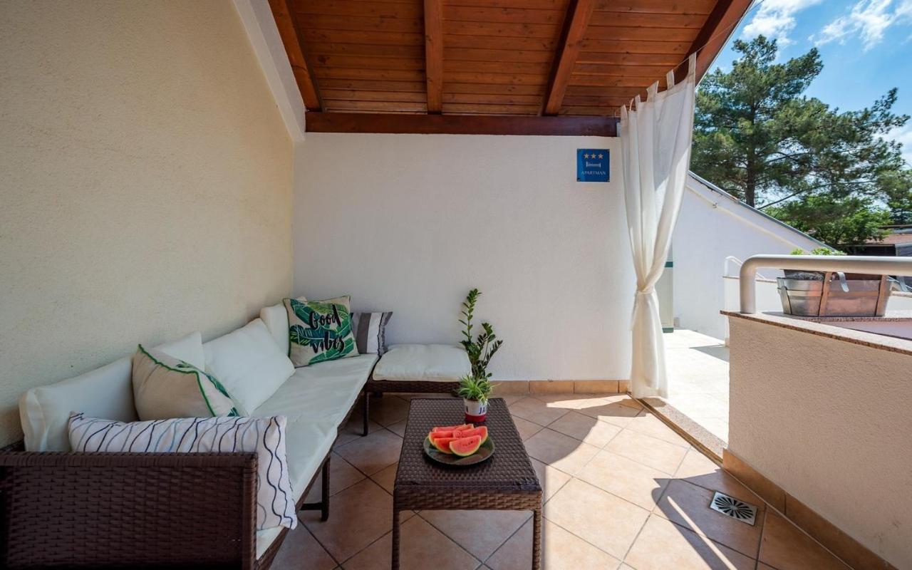 Apartment Katoro Umago Esterno foto