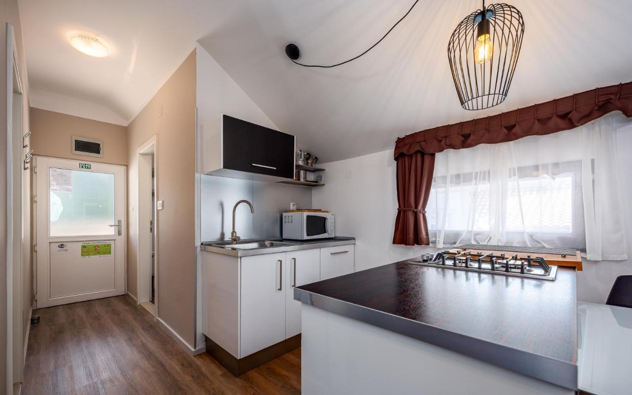 Apartment Katoro Umago Esterno foto